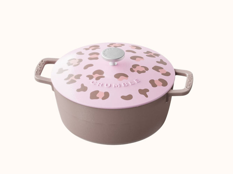 Classic Round Dutch Oven Leopard Edition