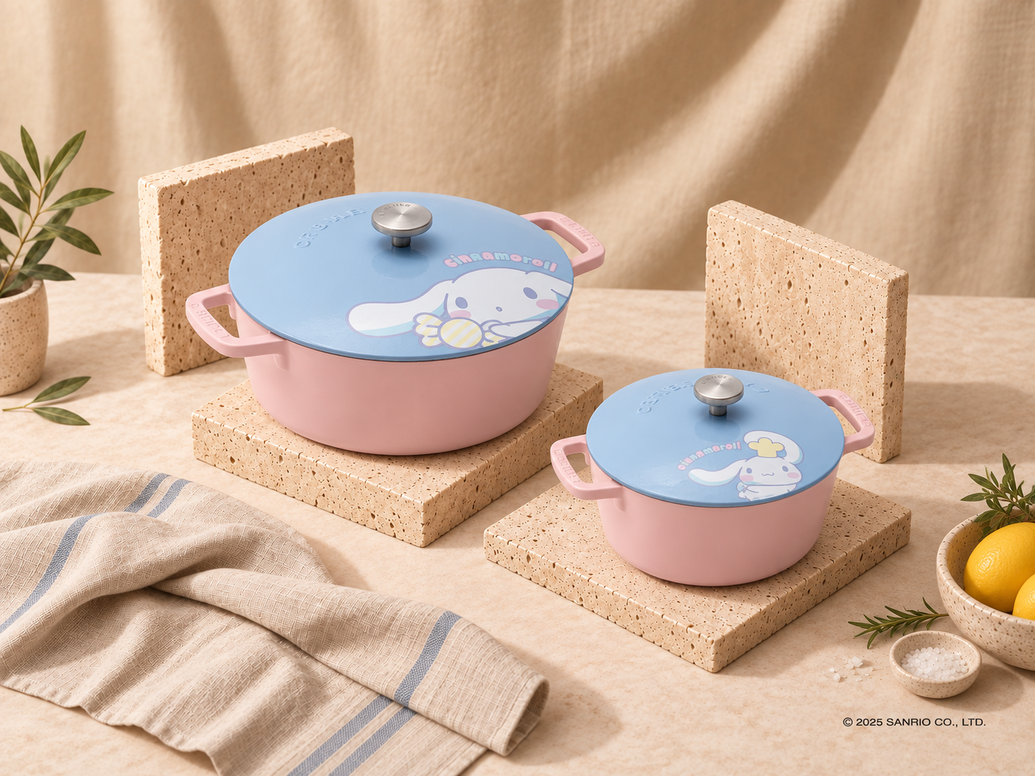 Hello Kitty Classic Cast-Iron Bundle | Crumble Cookware