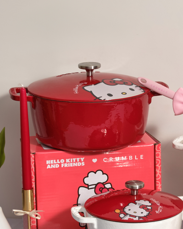 Limited Edition Hello Kitty Classic Round Dutch Oven 26cm