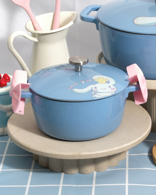 Limited Edition Cinnamoroll Baby Dutch Oven 20cm